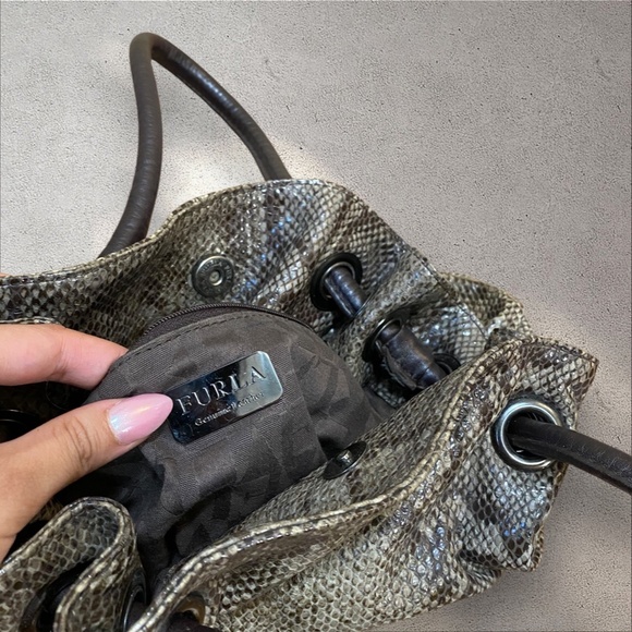 Vtg 90s Authentic Furla Slouchy Brown Python-Embossed Genuine Leather Tote - Picture 4 of 4